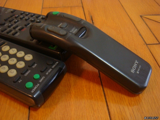 SONY RM-829刮鬍刀造型遙控器