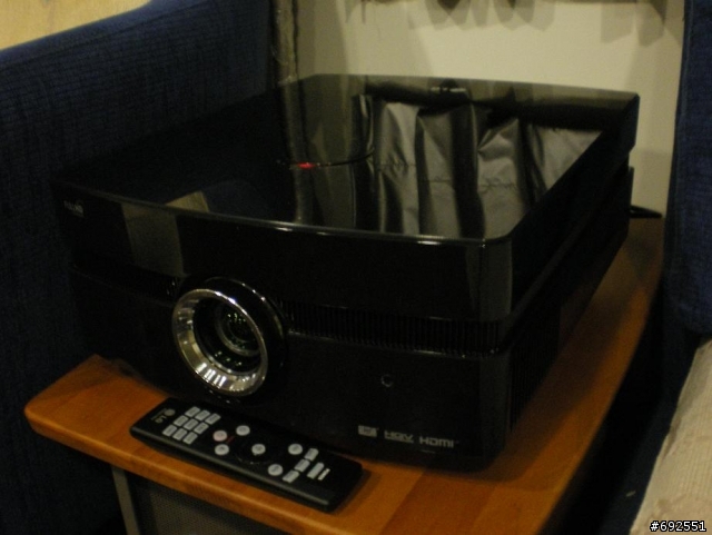 LG AF-115 不小心敗入 => Epson TW-6700 後繼