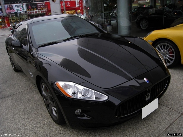 porsche center-Maserati GranTurismo