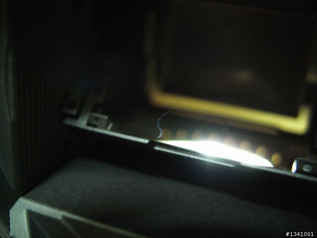 11/18買的A550反光鏡有問題
