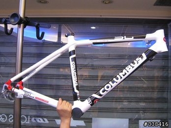 請問 Columbus 車架?