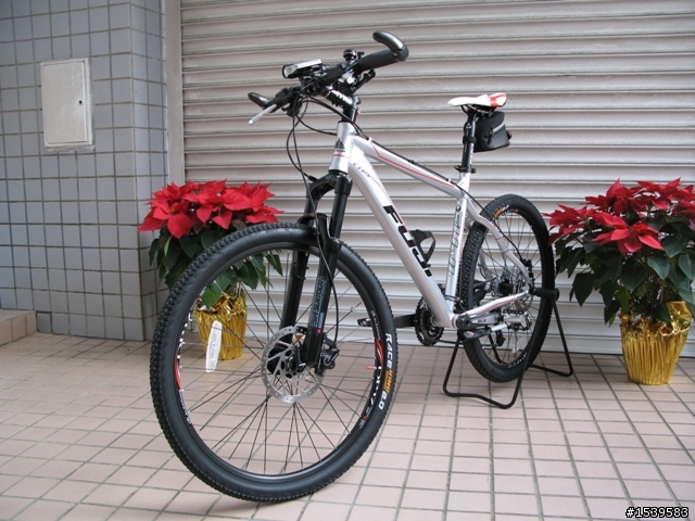 2010 FUJI TAHOE COMP D寒流開箱記--12/29新增加配件的圖片