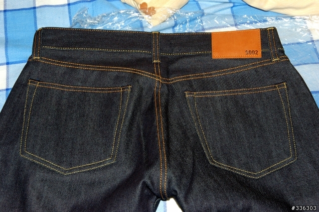 [分享] Uniqlo S-002原色赤耳 拉鍊款
