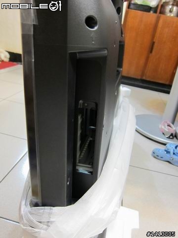 資展小黃屋殺很大之BENQ SK3242 32吋液晶不專業之開箱文
