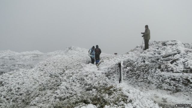 SONY HX1 合歡雪景，零下3度，電池拍到石門山北峰頂就沒電了，是否與氣溫有關呢？