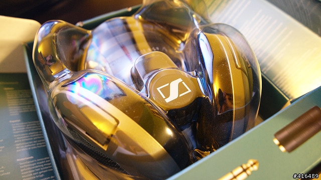 買給自己的聖誕禮物--->Sennheiser HD 595 簡易開箱分享
