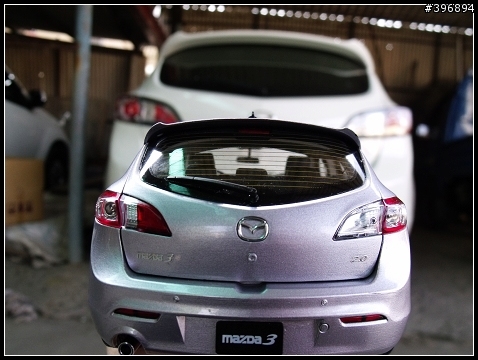 小小New MAZDA3 銀紫色 開箱 (12.30新增照片)