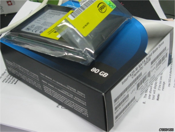 請問一下有Intel X25M 80G G2的先進，盒上資訊是否和硬碟上一致?(已解決，都是正常的..)