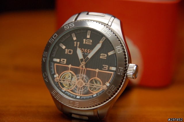 【開箱文】FOSSIL ME1075 就是有個性