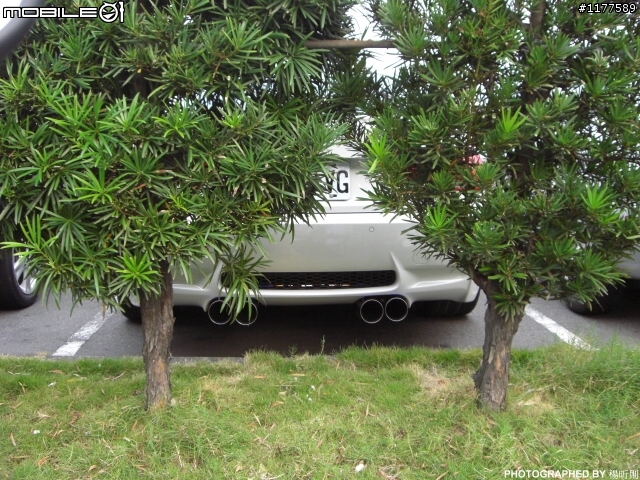 [巧遇] 白色 M3 + BBS 框