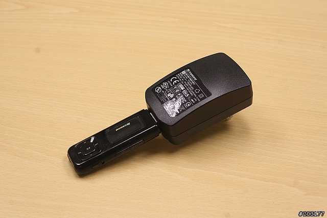[開箱] 三種錄音源的筆型MP3 ─ 創見Transcend MP330 4GB