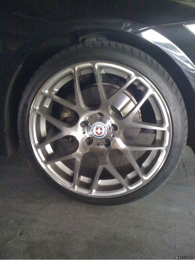 在學校看到3-Touring 19吋 類？HRE