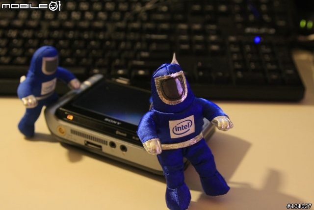 INTEL 三兄弟 面會集~~ 2G 藍寶寶 隨身碟