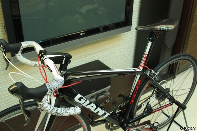 [分享]fi'zi:k Arione K:1 & 2010年GIANT Advanced SL 1