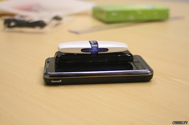 [開箱] 三種錄音源的筆型MP3 ─ 創見Transcend MP330 4GB