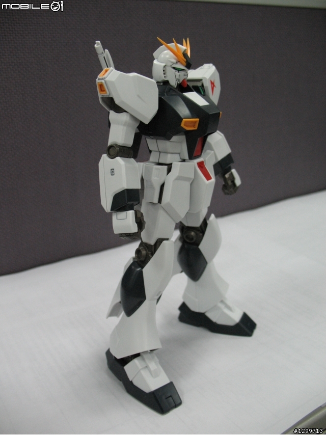 HGUC 1/144 RX-93 Nu Gundam 素體篇