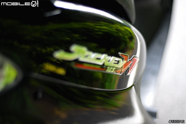[我的第一次開箱]KYMCO 奔騰 V1 125 FI