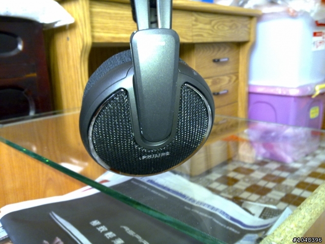 [開箱文]第一次開箱~PHILIPS SHP8900 Hi-Fi 立體聲全罩式耳機