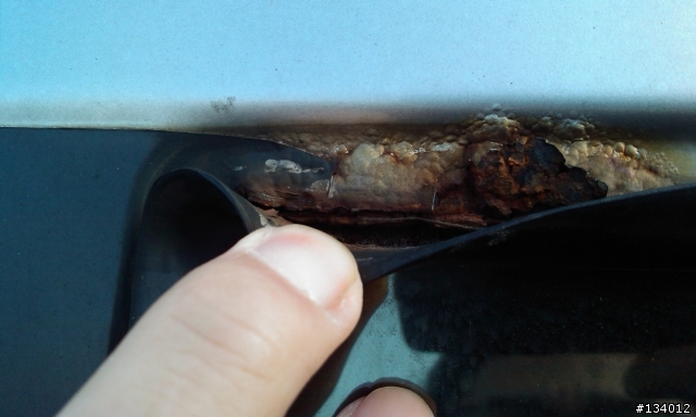 CRV 車窗生鏽 保固該如何處理??