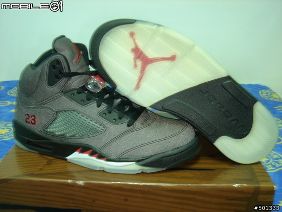 寄錯的一組球鞋><"(下)AIR JORDAN 五代 DMP
