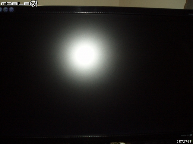 BenQ G2220HD - 高CP值亮點王的簡易開箱