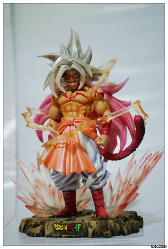 七龍珠GK作品   布羅利(超級賽亞人四)