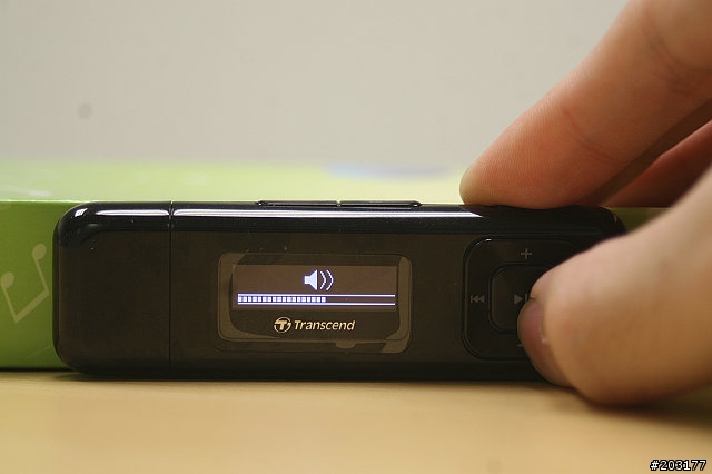 [開箱] 三種錄音源的筆型MP3 ─ 創見Transcend MP330 4GB