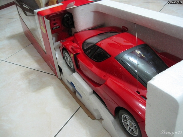 [開箱]1:10 ENZO FERRARI  遙控車  圖多