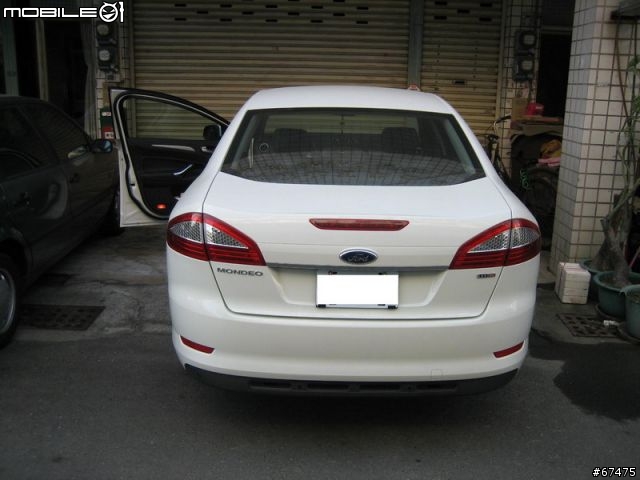 白色豪華版柴莽 菜單+交車+隔熱紙+鏡面美容開箱文(圖多)