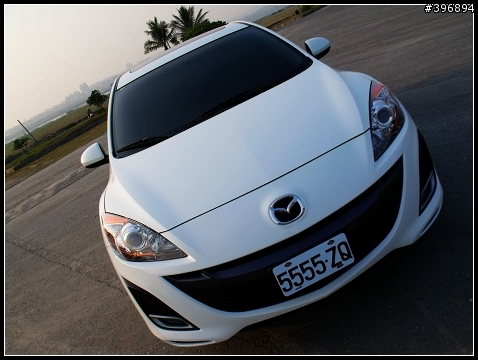 小小New MAZDA3 銀紫色 開箱 (12.30新增照片)