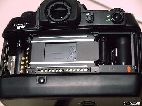 銘機回顧 : CONTAX AX 世界唯一機背自動對焦SLR