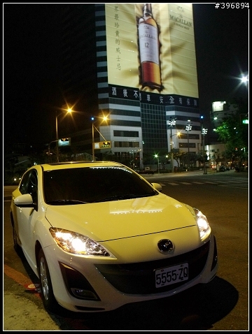 小小New MAZDA3 銀紫色 開箱 (12.30新增照片)