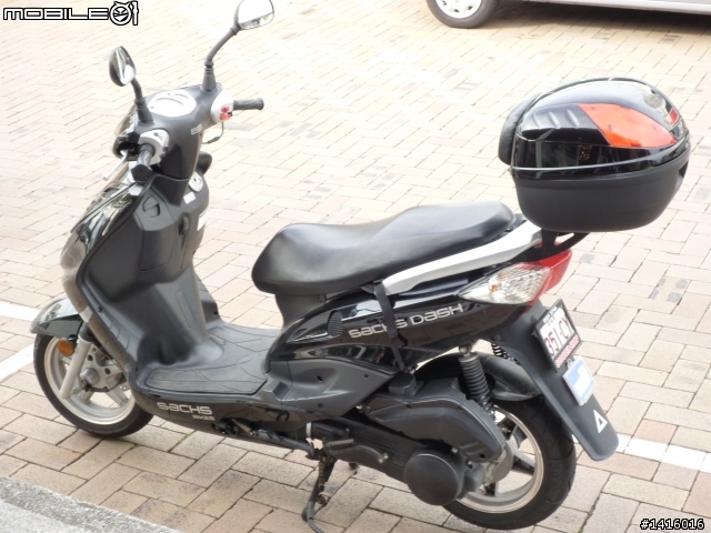 在澳洲看到類似勁戰的車款