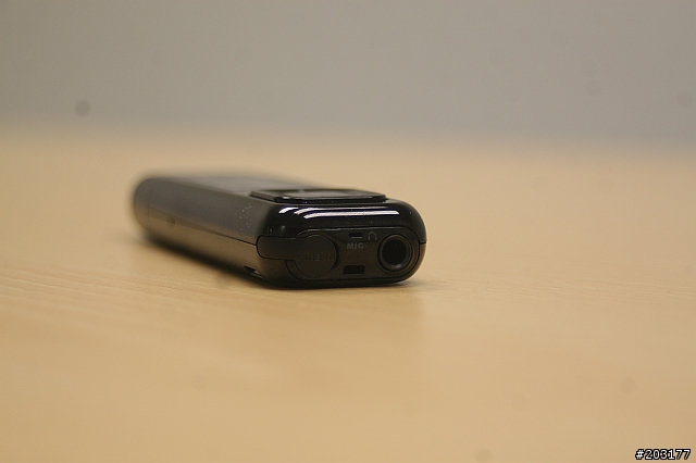 [開箱] 三種錄音源的筆型MP3 ─ 創見Transcend MP330 4GB