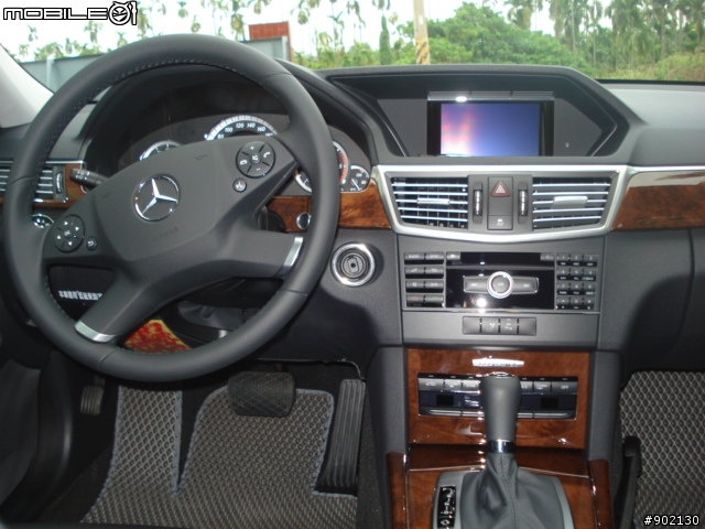 w212 E220 CDI 不專業開箱(12/28增圖)