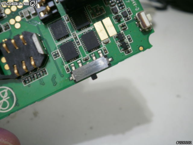 解剖 i350 (感謝get1992補上拆開鐵蓋的新圖)