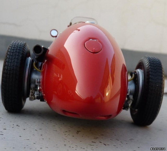 模型車收藏分享[007-CMC-M056, 1/18, Ferrari 500 F2, 1952/53]