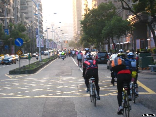 [ 照片 ] 2009 12/05 環大臺北自行車挑戰隊活動...