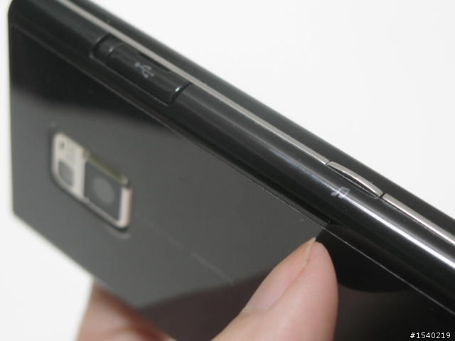 時尚視覺超饗宴！LG觸控巧克力 LG BL40