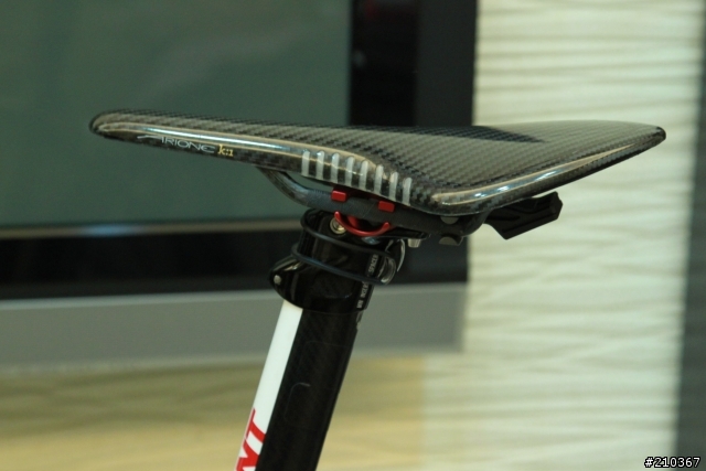 [分享]fi'zi:k Arione K:1 & 2010年GIANT Advanced SL 1