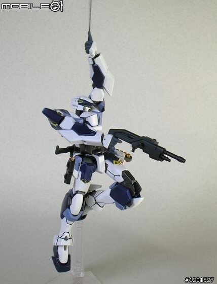 山口式初體驗─Revoltech No.81 ARX-7 Arbalest