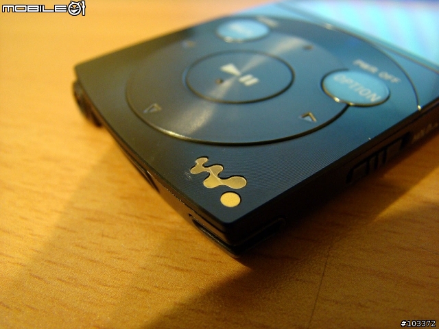 [開箱]SONY NWZ-S744金屬質感奢華再現(圖多)1203已更新