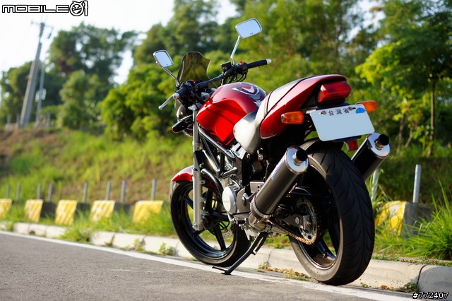 250cc級距對決-小黃蜂250 VS VTR250