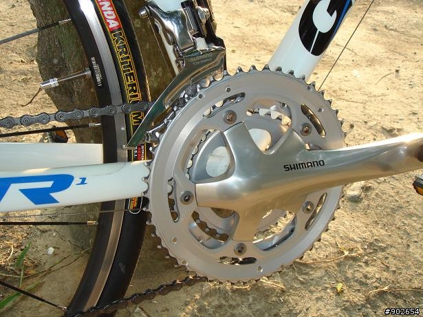 捷安特2010FCR1藍白......無怨無悔的選擇...