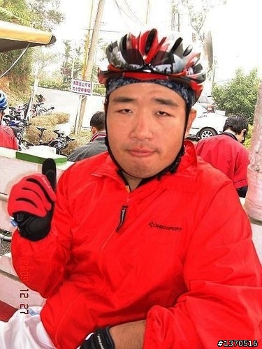 【照片分享】2009.12.27 高雄夢時代車隊和搖擺小折兵團的聯誼....杜老爺黑白拍
