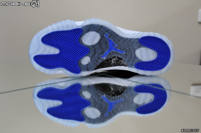 [開箱]AIR JORDAN 11 怪物奇兵 (圖多)
