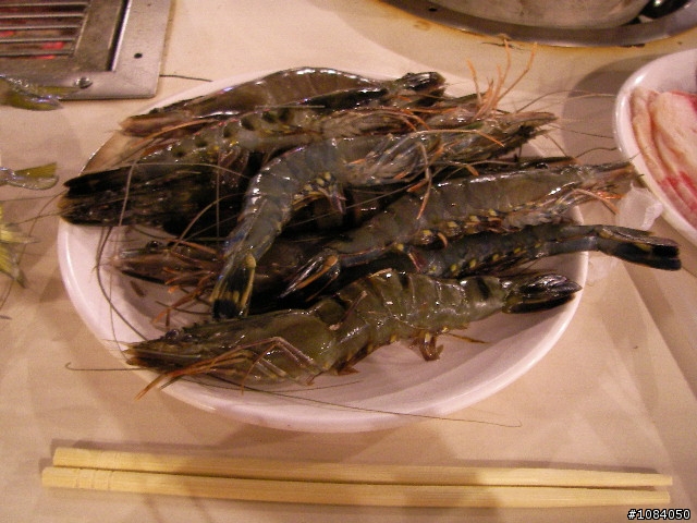 羊肉爐跟明蝦299吃到飽