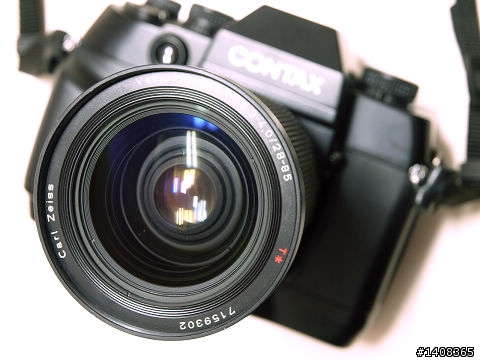 銘機回顧 : CONTAX AX 世界唯一機背自動對焦SLR