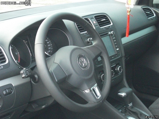 終於交車了!!GOLF VI 2.0 TDI~史上照的最醜的開箱文