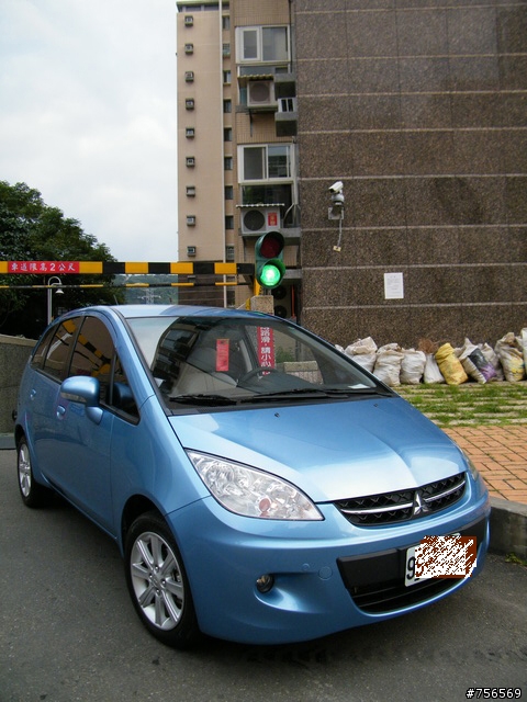 [新車+兒子+老婆開箱文]老婆挑的實用小車 all new colt plus P.s 私藏的漂亮老婆終於同意露臉!!我們去了貴森森的昱帝嶺~圖多